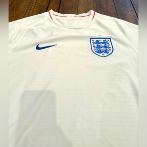 Nike England 🏴󠁧󠁢󠁥󠁮󠁧󠁿 soccer jersey